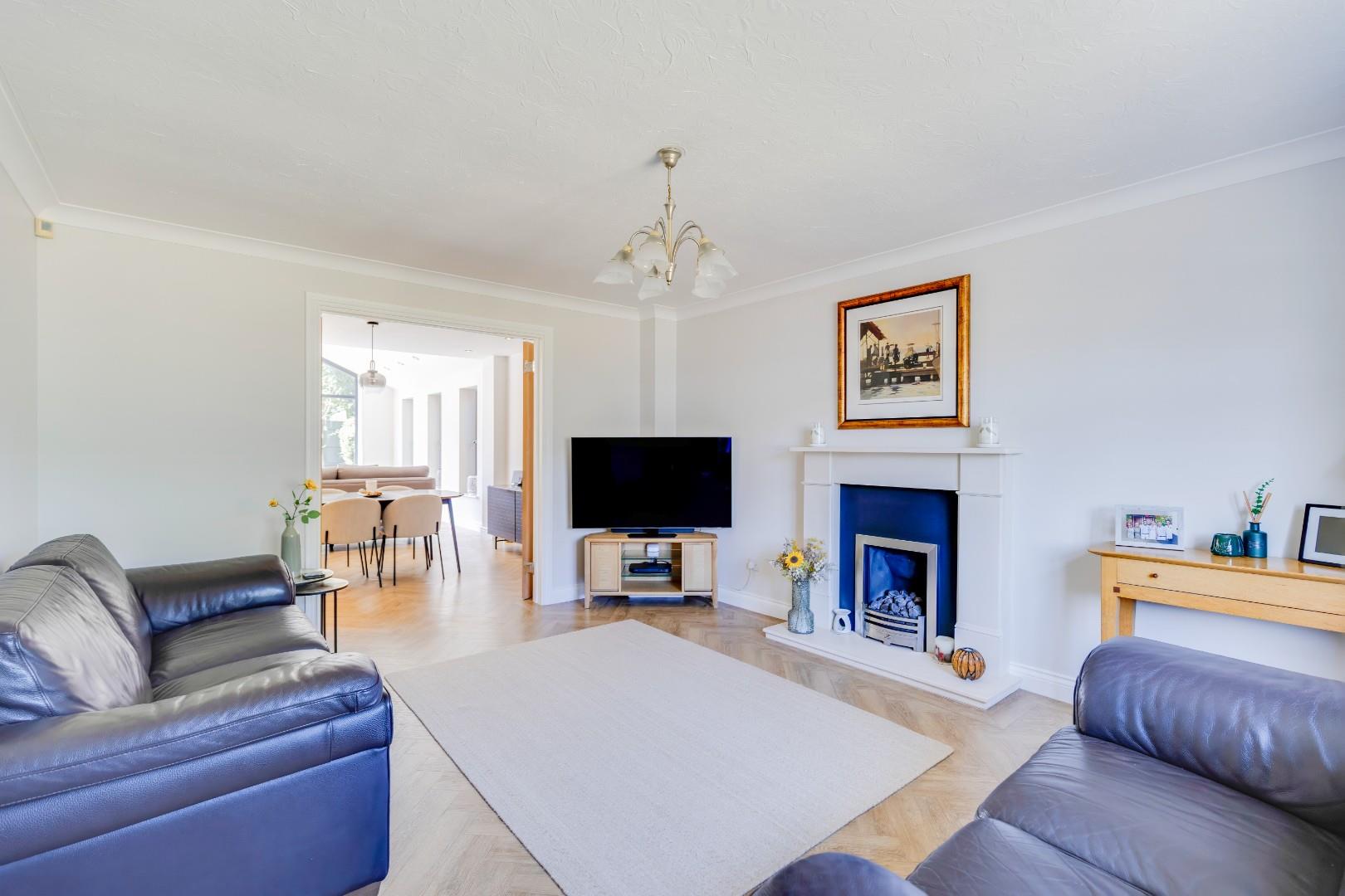 22 Heol Pentre'r Felin, Llantwit Major, Vale Of Glamorgan, CF61 2XS